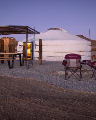 Family Style Star gazing Yurt