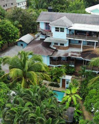 马里波萨山林小屋