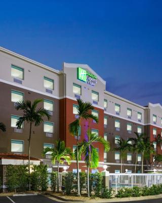 Holiday Inn Express & Suites Pembroke Pines-Sheridan St, an IHG Hotel