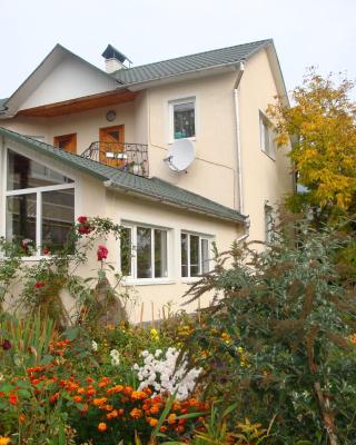 Vyshenka Guest House