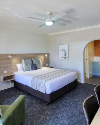 Hamilton Henry Parkes Motor Inn