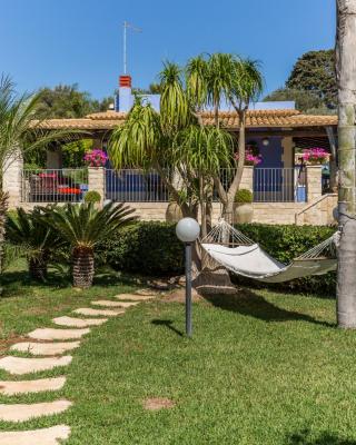 Jasmine house near the sandy beach parking & wifi