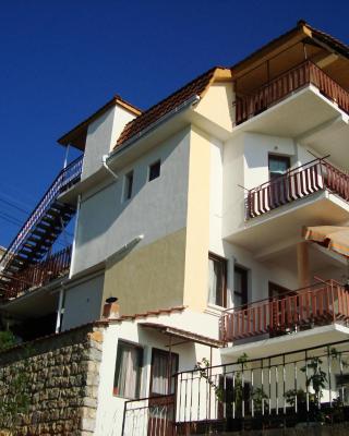 Sonce Guest House