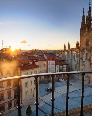 Una MIRADA A LA CATEDRAL-Apartamentos Burgos Catedral