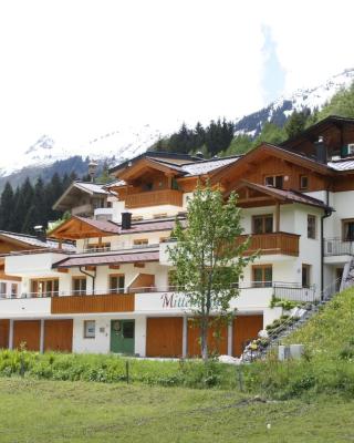 Large chalet apartment in Saalbach Hinterglemm