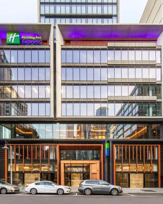 Holiday Inn Express Melbourne Little Collins, an IHG Hotel