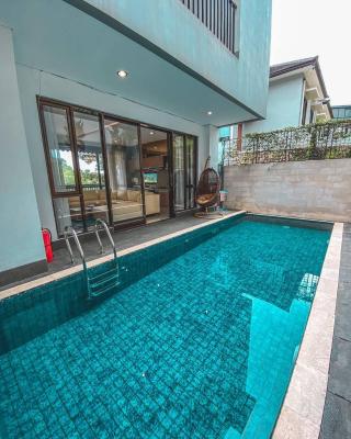 Platinum Dago Resort villa 15px Private Pool Bandung