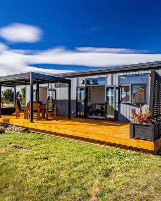 Mangateitei Views - Rangataua Tiny Home