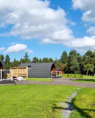 Robins Nest Glamping Pod with Hot Tub