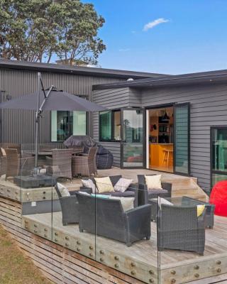 R and R at Robertson - Raglan Holiday Home