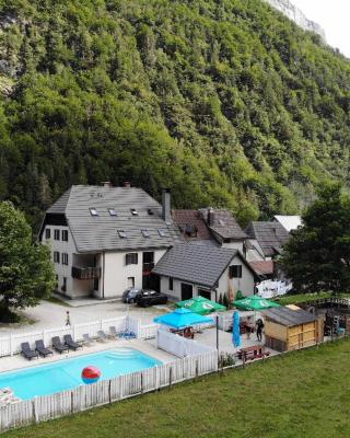 Encijan Apartments