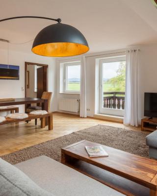 Neue 97,5 qm Ferienwohnung, Balkon und Parkplatz