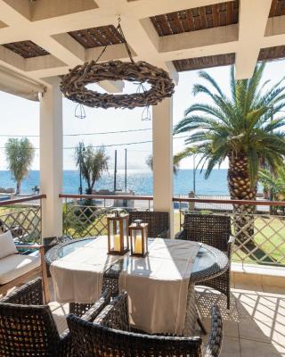 #FLH - Vitamin Sea Beachfront Villa, Sithonia