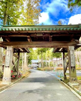 高野山 宿坊 龍泉院 -Koyasan Shukubo Ryusenin-