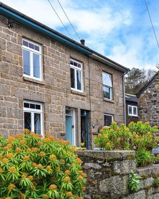 Finest Retreats - Cosy Mousehole Cottage With Sea Views