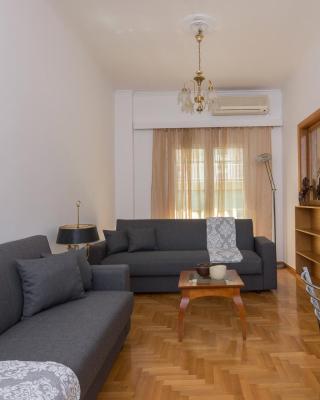 Nice 2bedroom apartment in Pagkrati