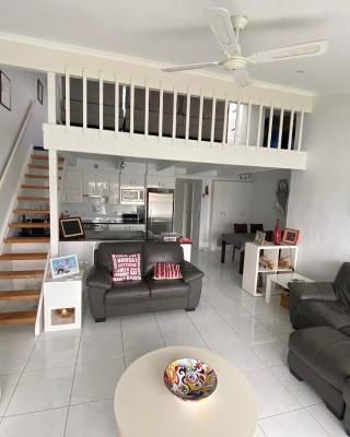 Port Lincoln Marina Waterfront Apartment