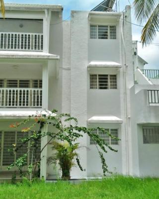 Coconut Bay Apartments