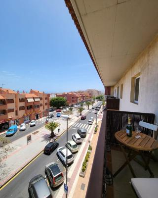 Apartamento céntrico en Candelaria, con piscina.