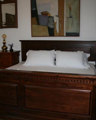 Colev Rooms