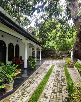 98 Home Lodge Dambulla