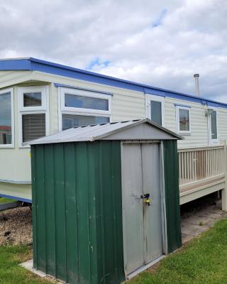 8 Berth on Sealands Everglade III