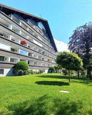 ADRIAN Seeblick Appartement, Haus Hänsel&Gretel direkt am Ossiacher See mit Hallenbad, Skiarena Gerlitzen