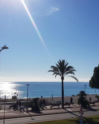 Front de mer,plage, piscine, parking