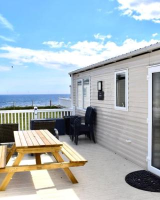 New Sea View Platinum Caravan with Huge Decking