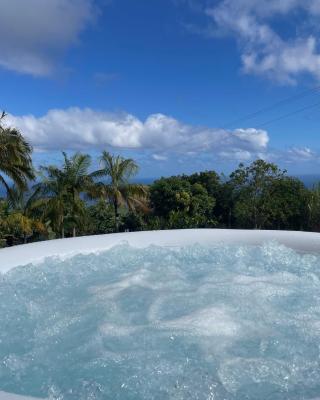l'escapade créole Jacuzzi Privatif Bungalow Longani