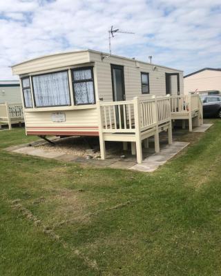 A4 THE CHASE 6 Berth Pet Friendly Caravan With Decking