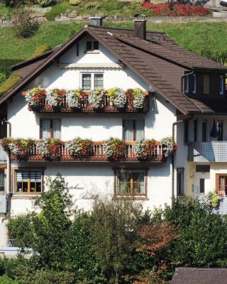 Gästehaus und Ferienwohnung Bächle