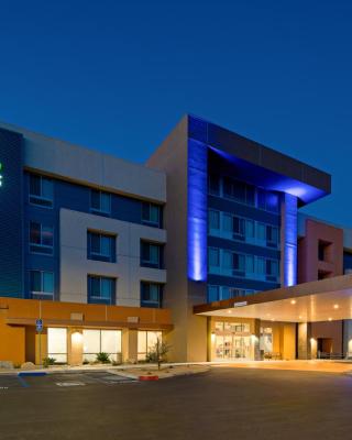 Holiday Inn Express & Suites Palm Desert - Millennium, an IHG Hotel