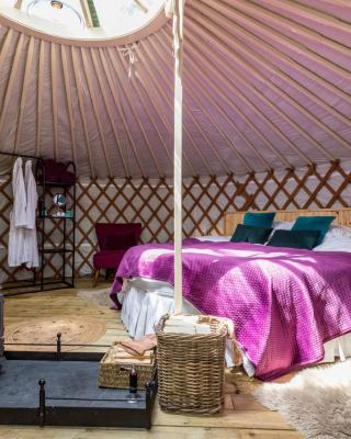 Luxury Yurt with Hot Tub - pre-heated for your arrival