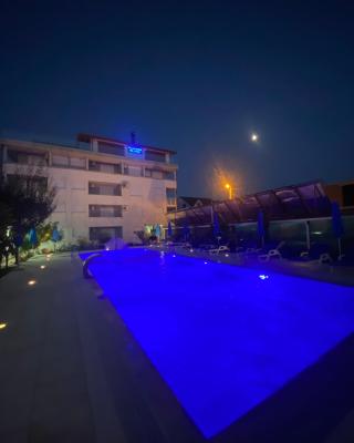 Villa Leona Palushaj