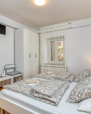Matea Rooms