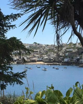 West Winds, Fore Street, Polruan by Fowey