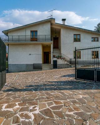 Pet Friendly Home In Scurcola Marsicana With House A Mountain View