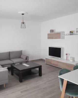 Apartamento espacioso, nuevo, luminoso y acogedor
