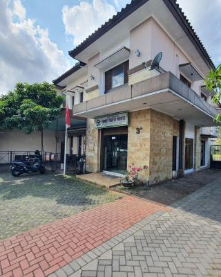 Candi Panggung Family Guest House Syariah