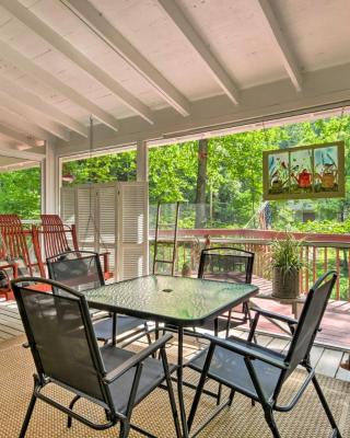 Tranquil Creekside Cottage with Deck and Lanai