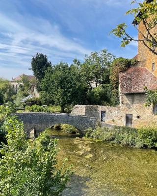 Maison près de la rivière