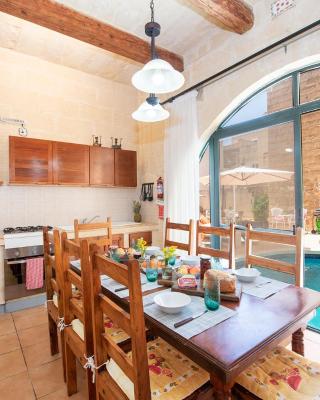 Ta Indri Holiday Home
