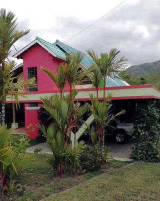 Residencia entera Valle de Anton, El Valle de Lily