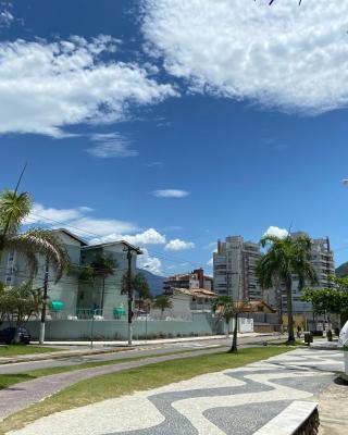 Desfrute bons momentos a beira mar com diária 24h