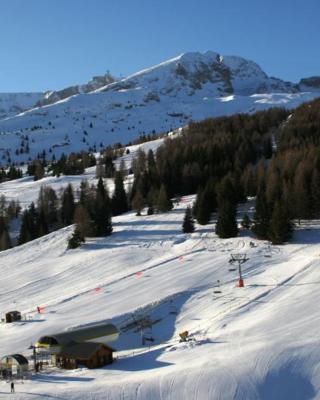 Superdevoluy appart 7ème étage sud Aurouze