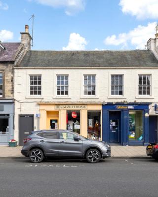 2 bedroom apartment on Peebles High Street