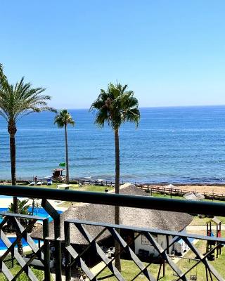 MI CAPRICHO, Beach Front Apartment P.14 3ºB