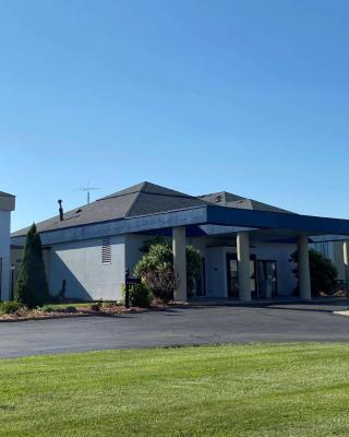 AmericInn by Wyndham Fort Atkinson