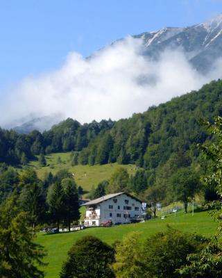 巴尔多山旅馆